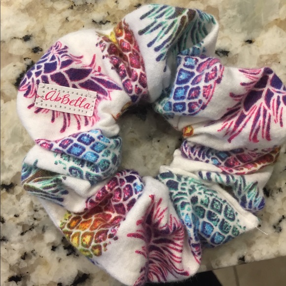 HANDMADE SCRUNCHIES!! - Picture 3 of 4
